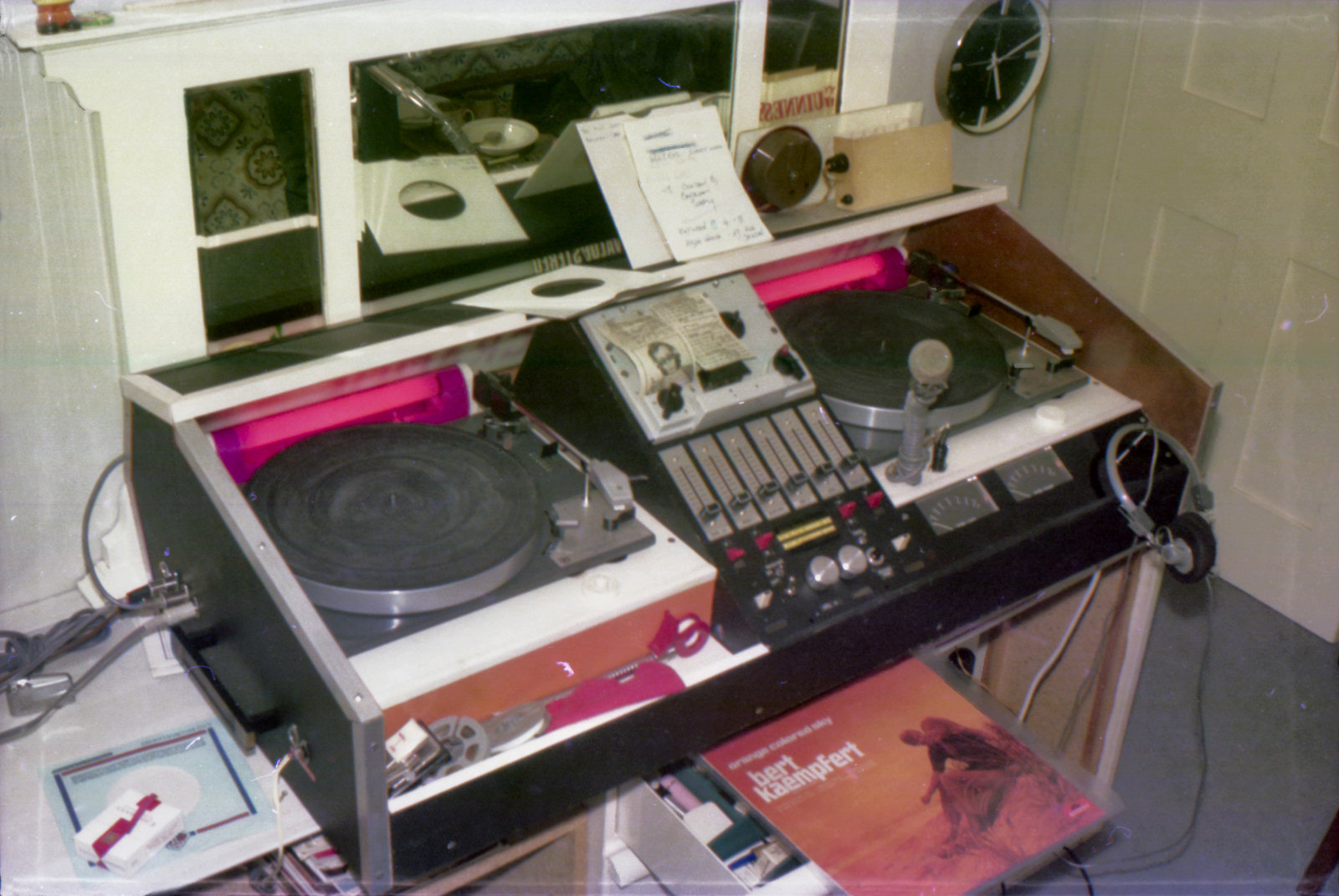 Radiofax Archive Audio London Stereo